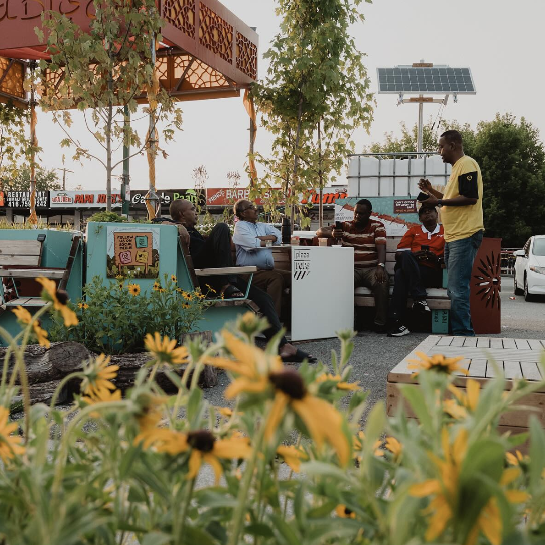 LOYAL PATRONS OF KEITH LEE-APPROVED SOMALI RESTAURANT SAHAN SIT AND CHAT AT COLONY PLAZA, ONE OF PLAZAPOPS’ WEXFORD BLOOMS 2GETHER INSTALLATIONS. 